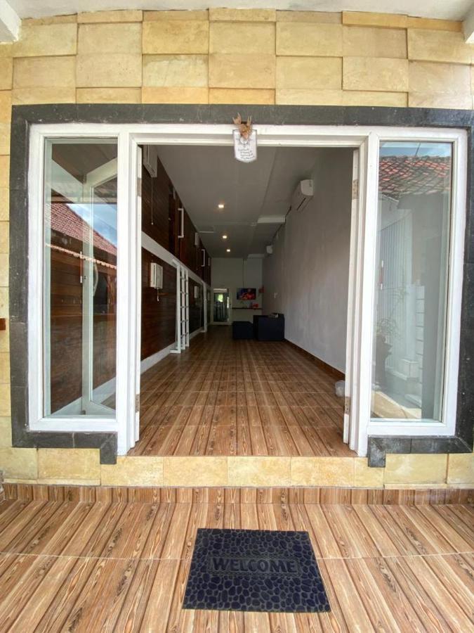 Tara Hostel Batununggul Экстерьер фото