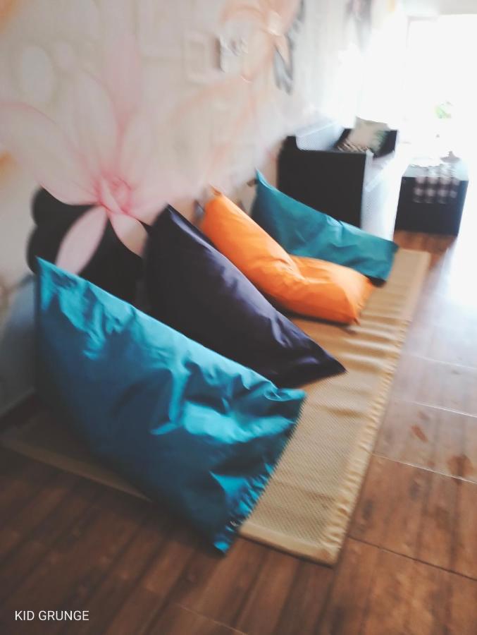Tara Hostel Batununggul Экстерьер фото