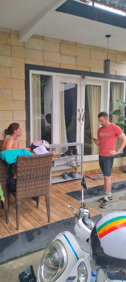 Tara Hostel Batununggul Экстерьер фото