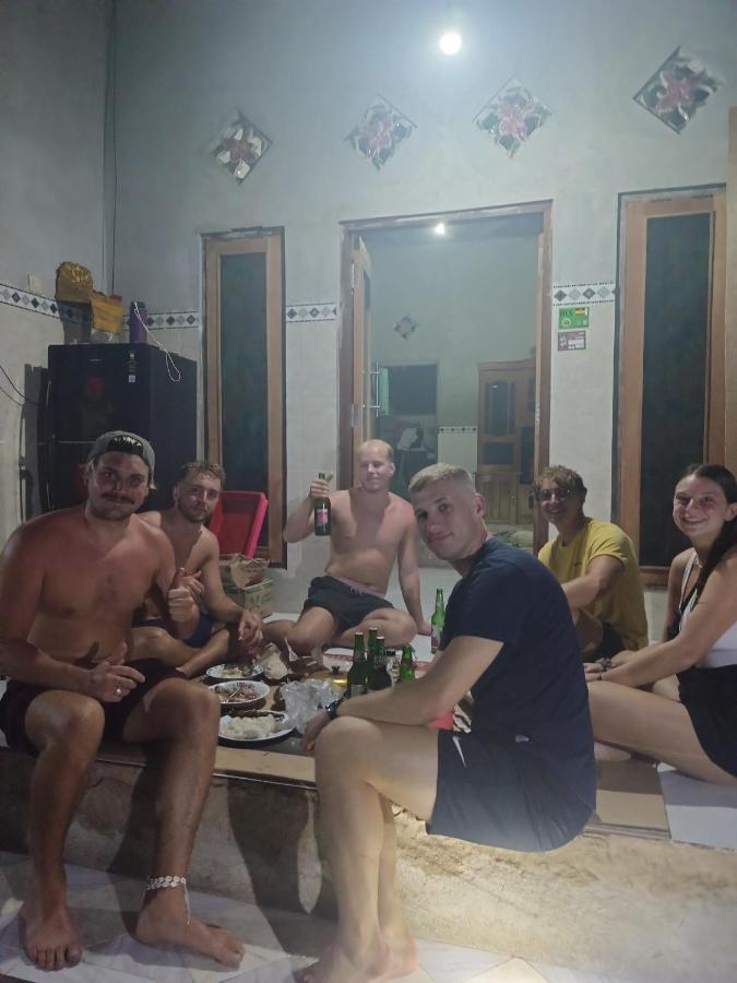 Tara Hostel Batununggul Экстерьер фото