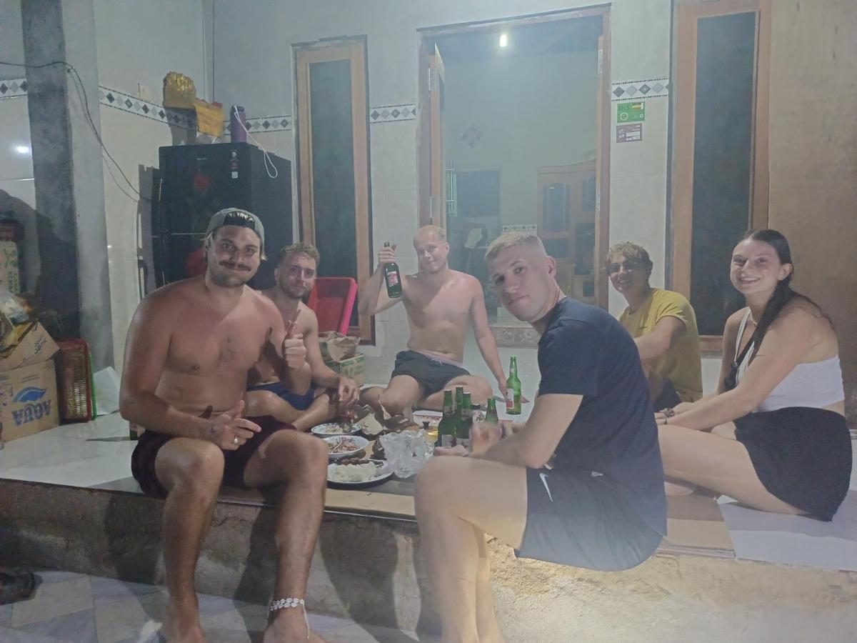 Tara Hostel Batununggul Экстерьер фото